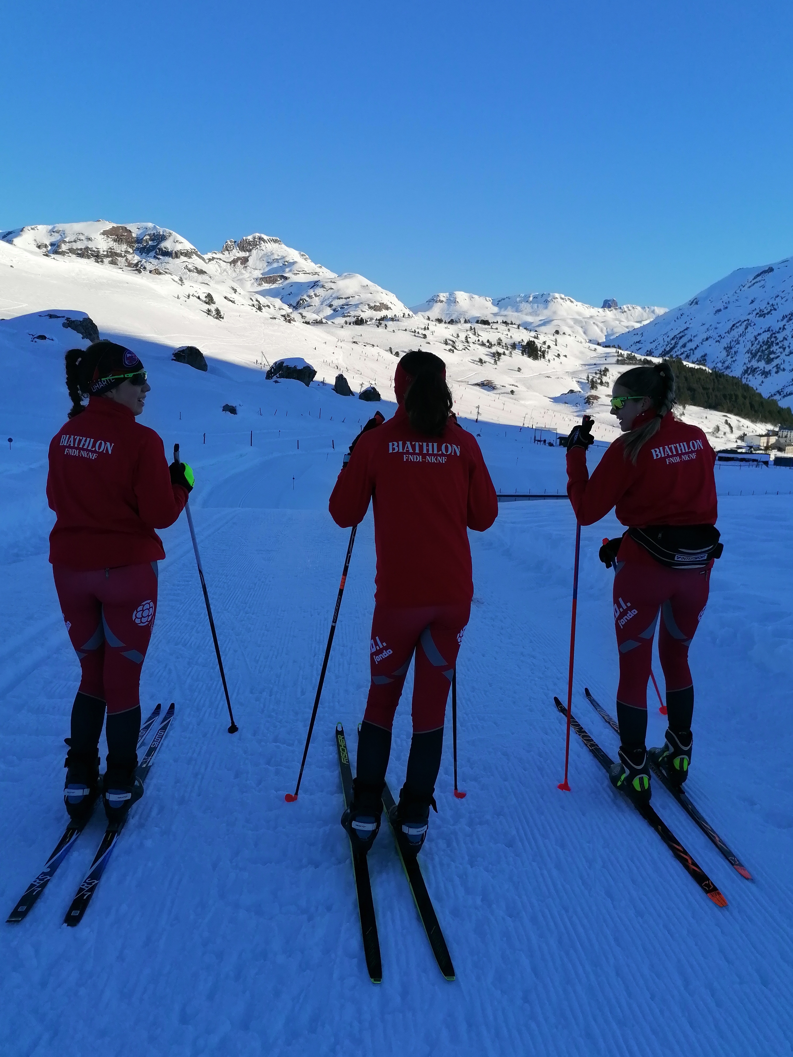 Primer entrenamiento en nieve del equipo navarro de biathlon